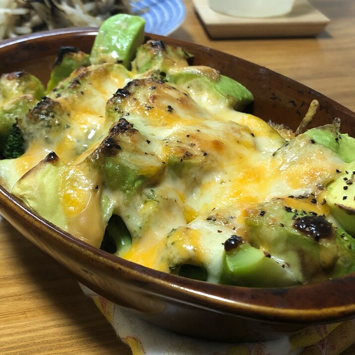 アボカドとブロッコリーの醤油マヨチーズ焼き レシピ 作り方 By Sana37 楽天レシピ